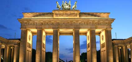 Brandenburger Tor in Berlin am Abend